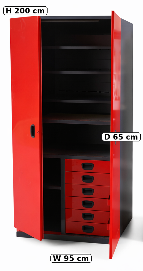 Tool cabinet.  دولاب ادوات